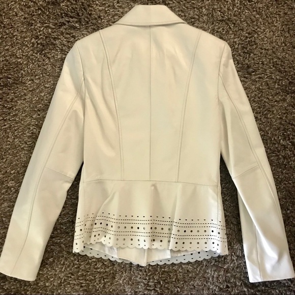Classiques Entier Cream Laser Cut Scallop Hem Leather Jacket Size 2 - Picture 3 of 6